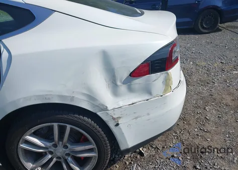 2015 Tesla Model S 85D from USA, damaged, VIN 5YJSA1H20FFP78214